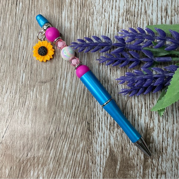 Handcrafted Pens Flower Pineapple Beaded Unique Artisan Gifts Office Accessories - Picture 3 of 9